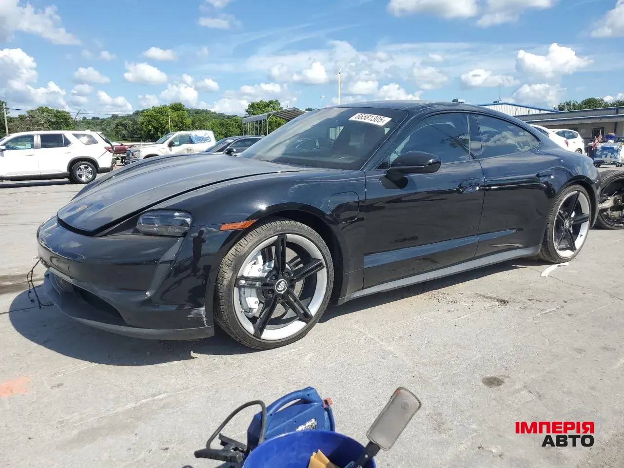 Porsche Taycan - фото 1