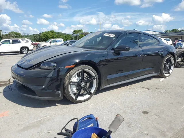 Porsche Taycan - фото 1