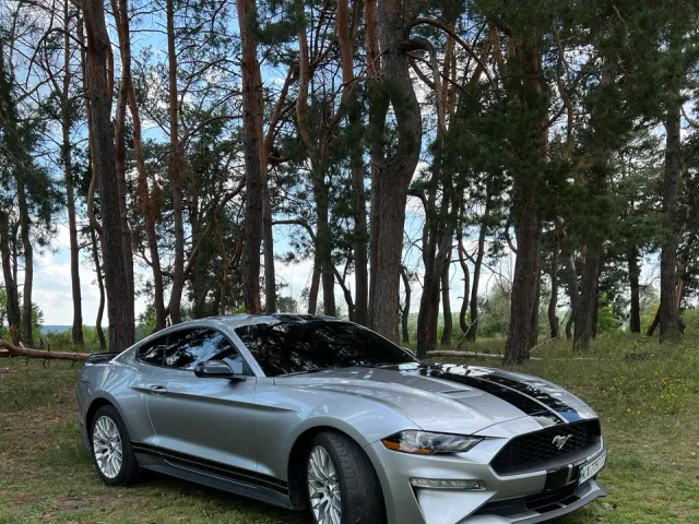 Ford Mustang - фото 2