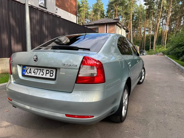 Skoda Octavia - фото 5