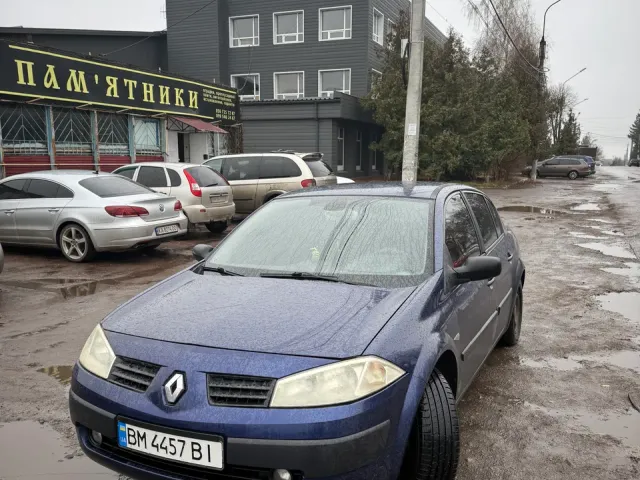 Renault Megane - фото 1