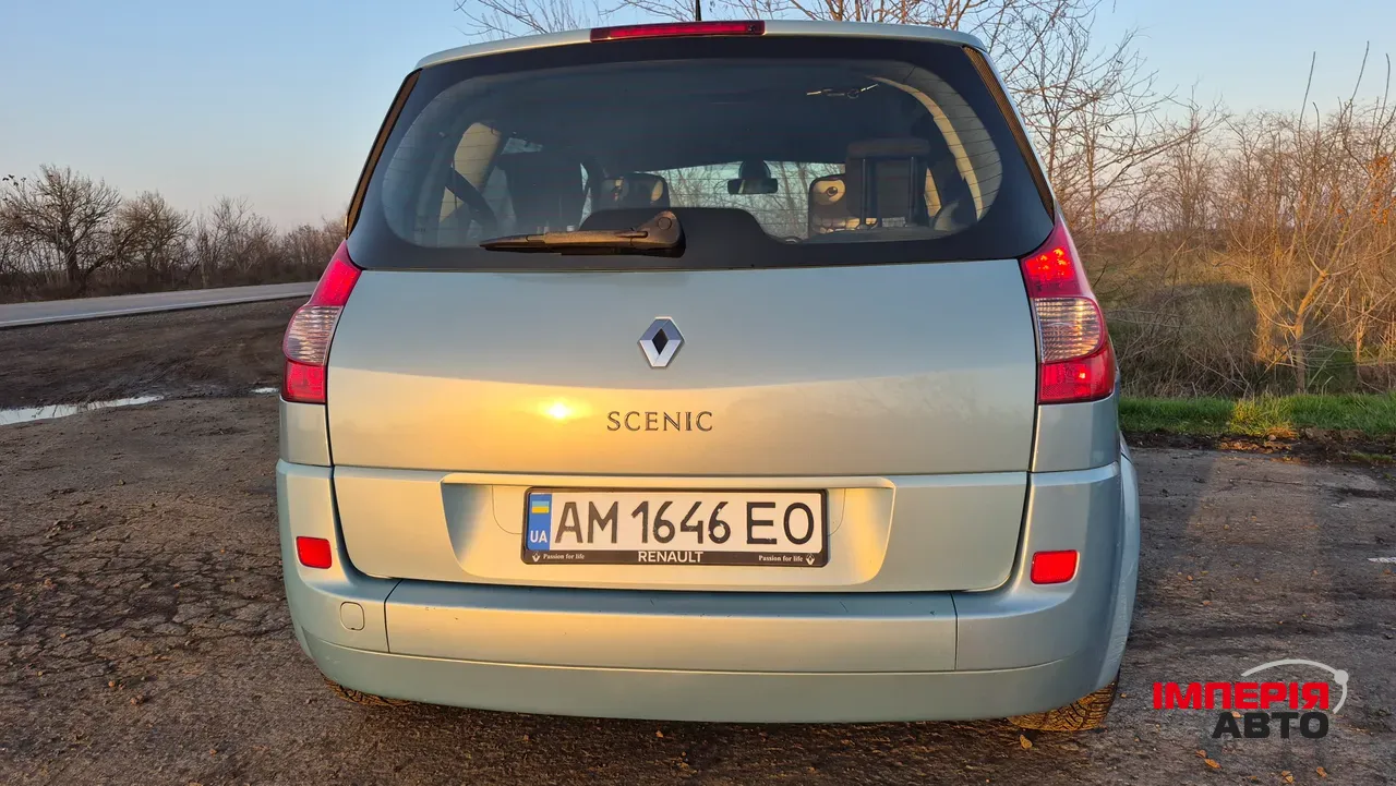 Renault Scenic - фото 4