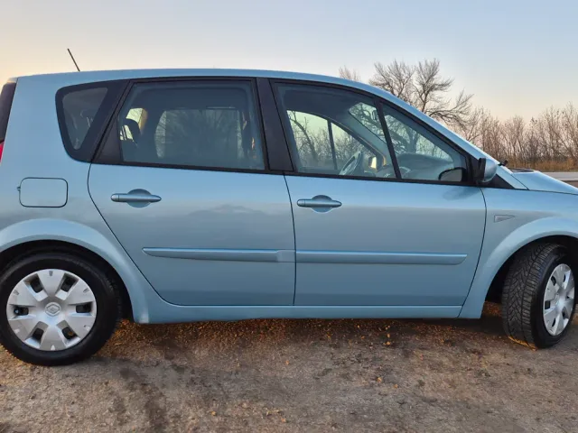 Renault Scenic - фото 2