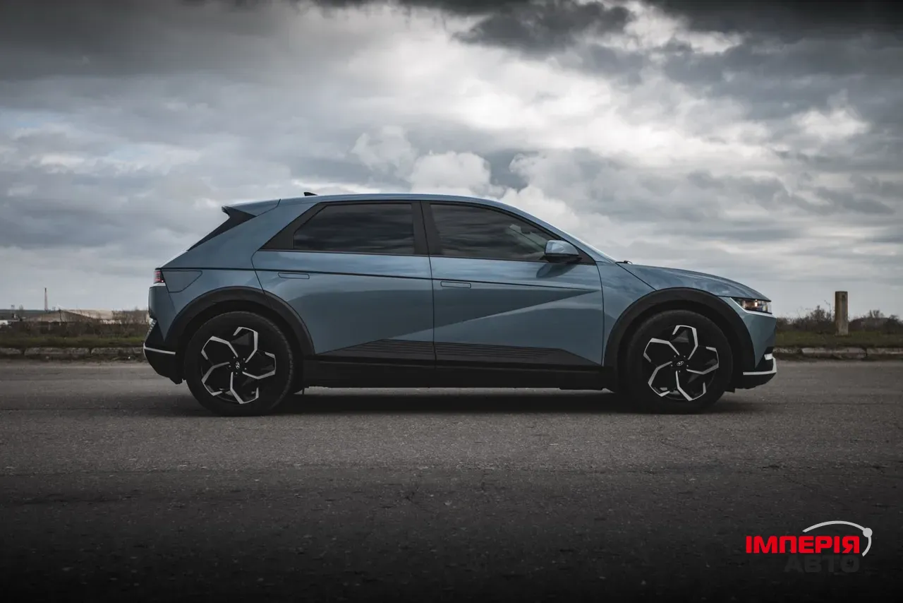 Hyundai IONIQ 5 - фото 15