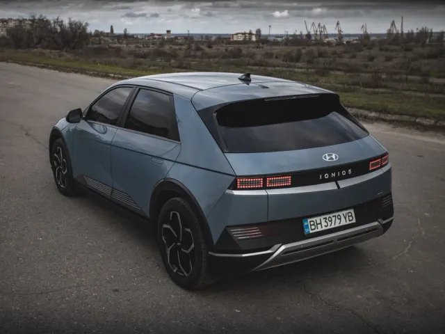 Hyundai IONIQ 5 - фото 3