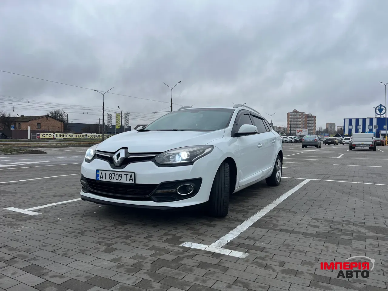 Renault Megane - фото 1