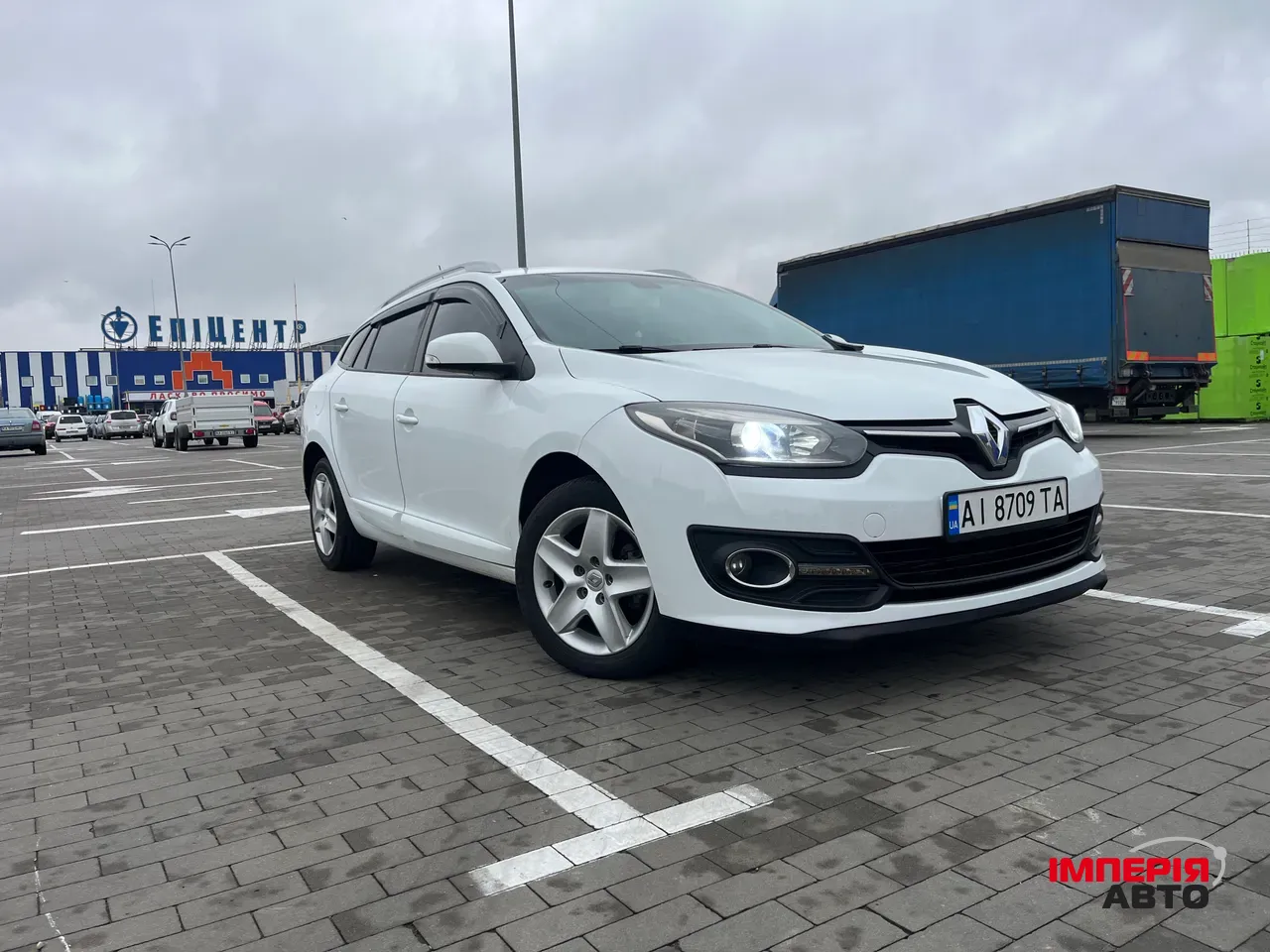 Renault Megane - фото 2