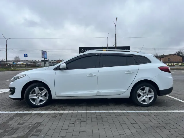 Renault Megane - фото 4