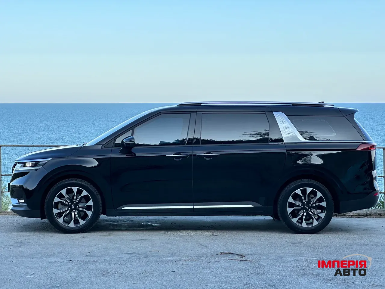 Kia Carnival - фото 9