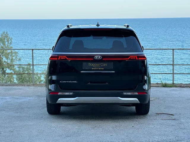 Kia Carnival - фото 5
