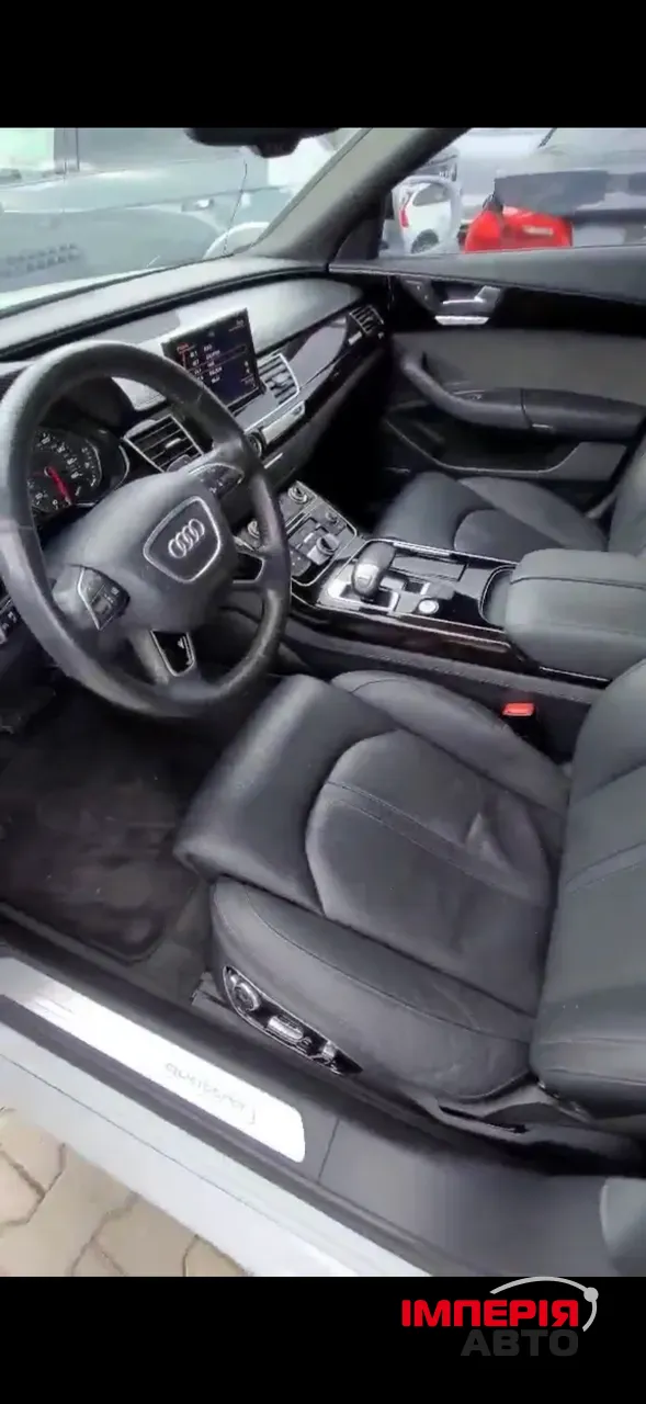 Audi A8 - фото 6