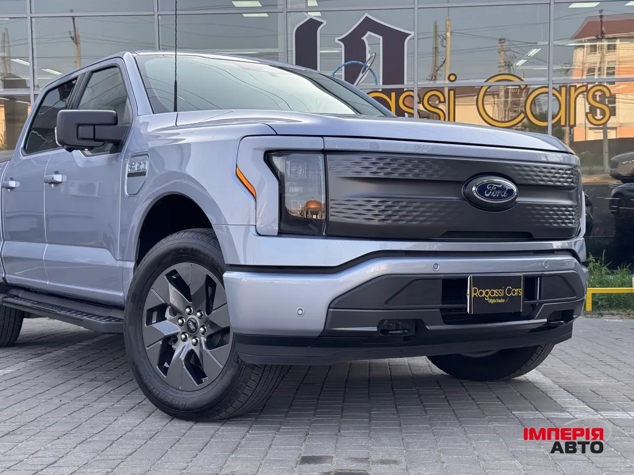 Ford F-150 - фото 4