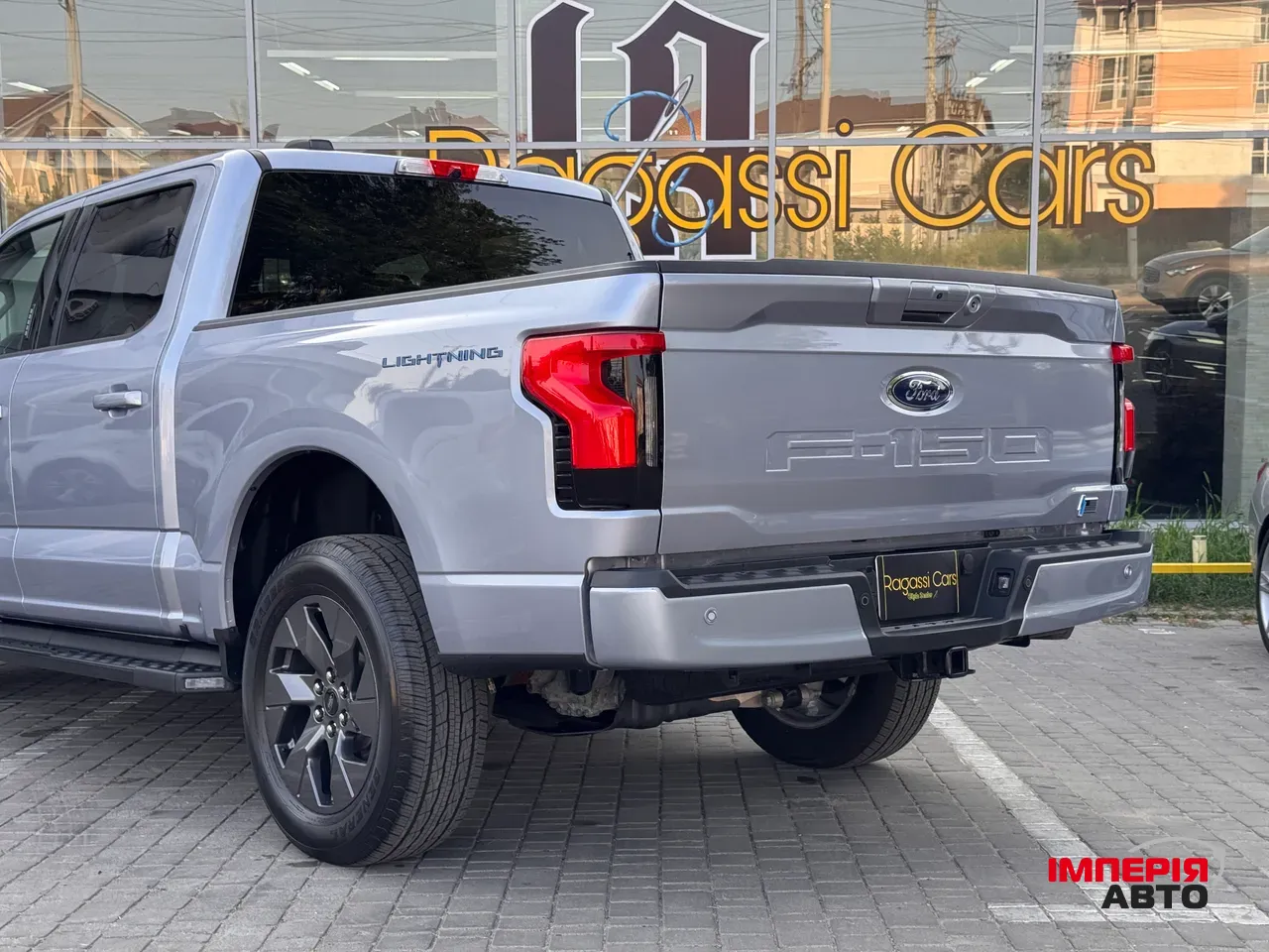 Ford F-150 - фото 9