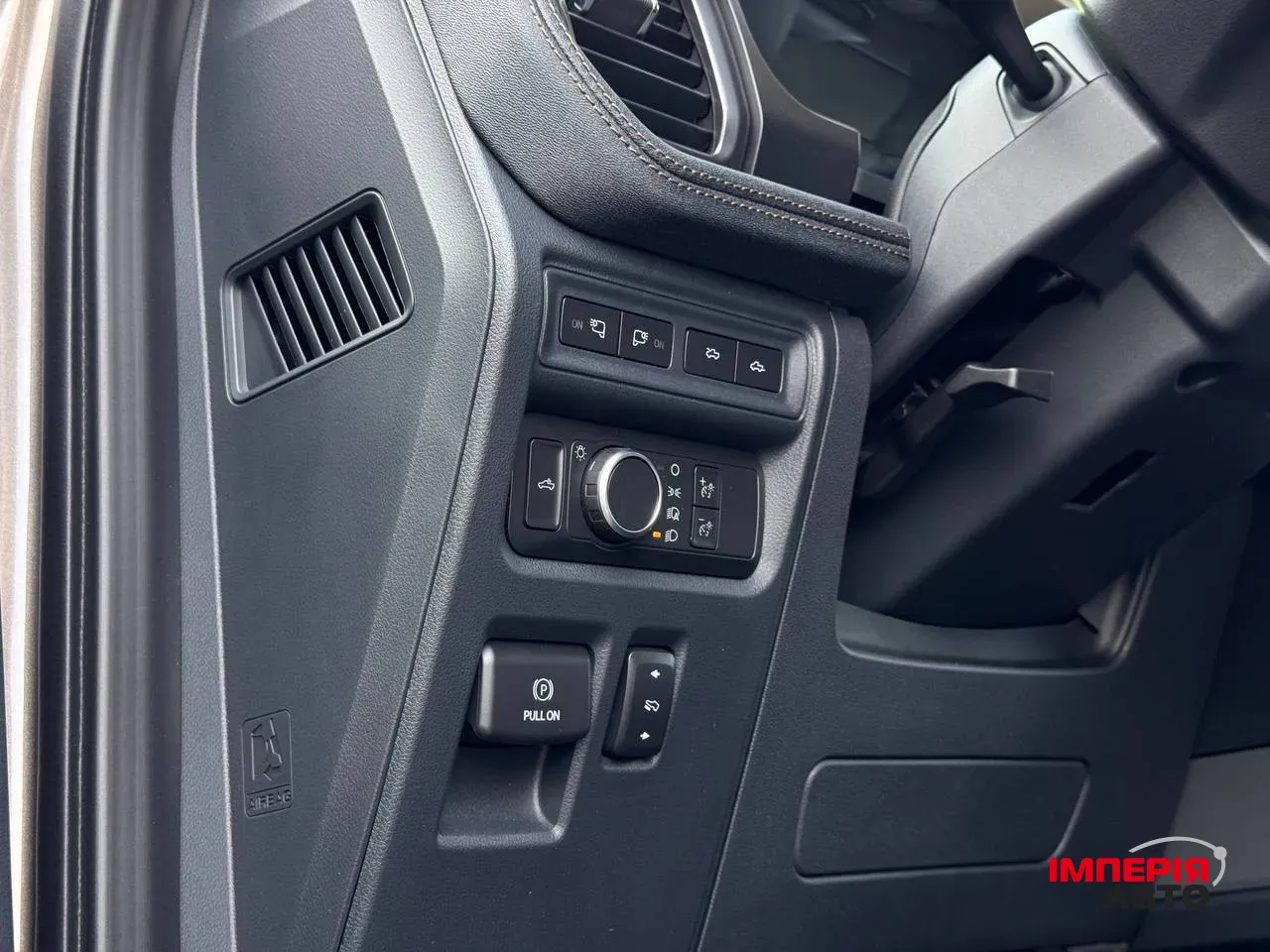 Ford F-150 - фото 15