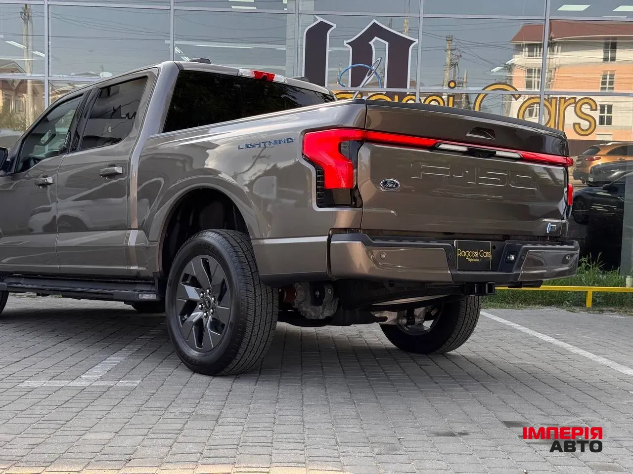 Ford F-150 - фото 11