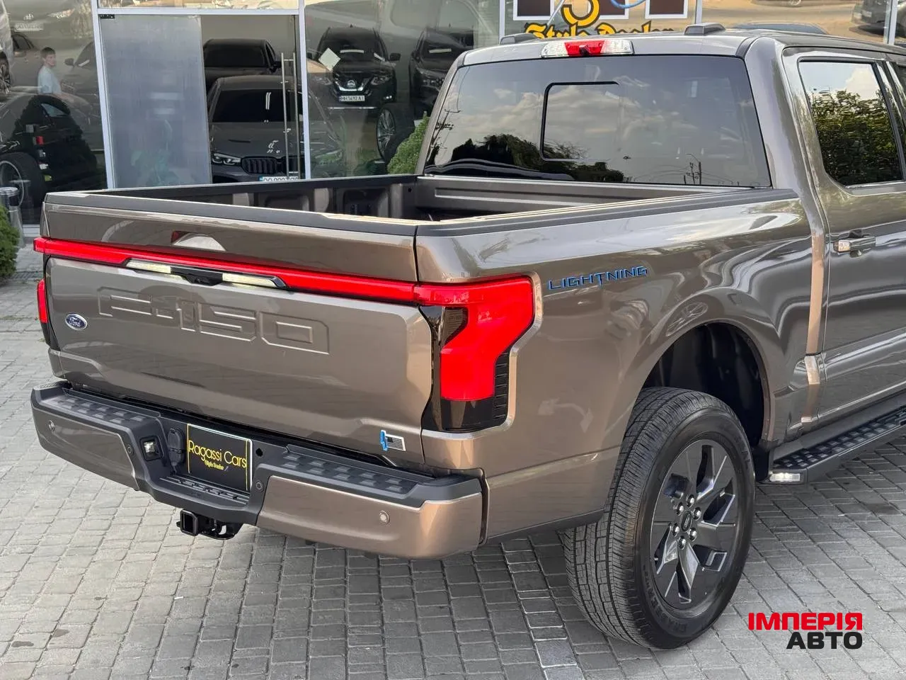 Ford F-150 - фото 7