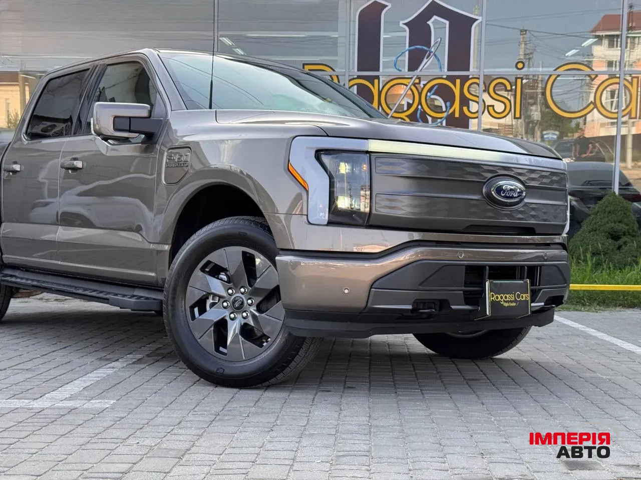 Ford F-150 - фото 4