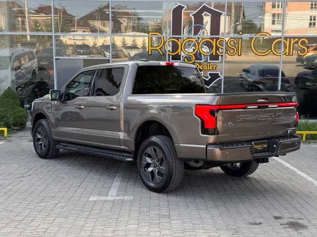 Ford F-150 - фото 5