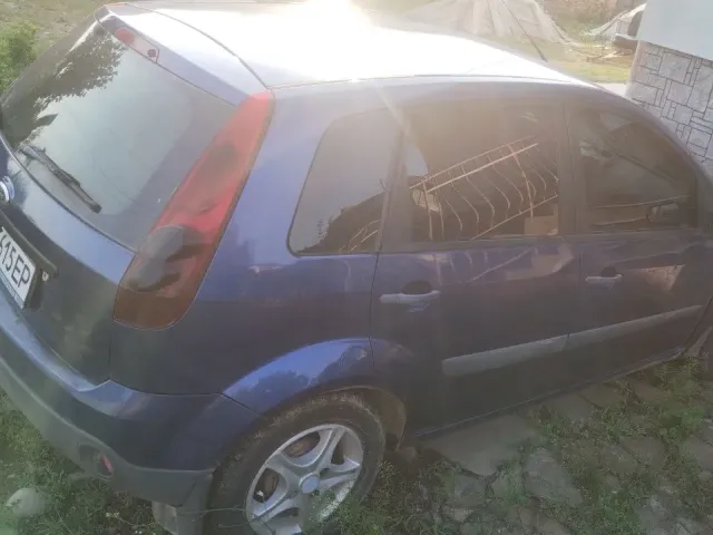 Ford Fiesta - фото 4