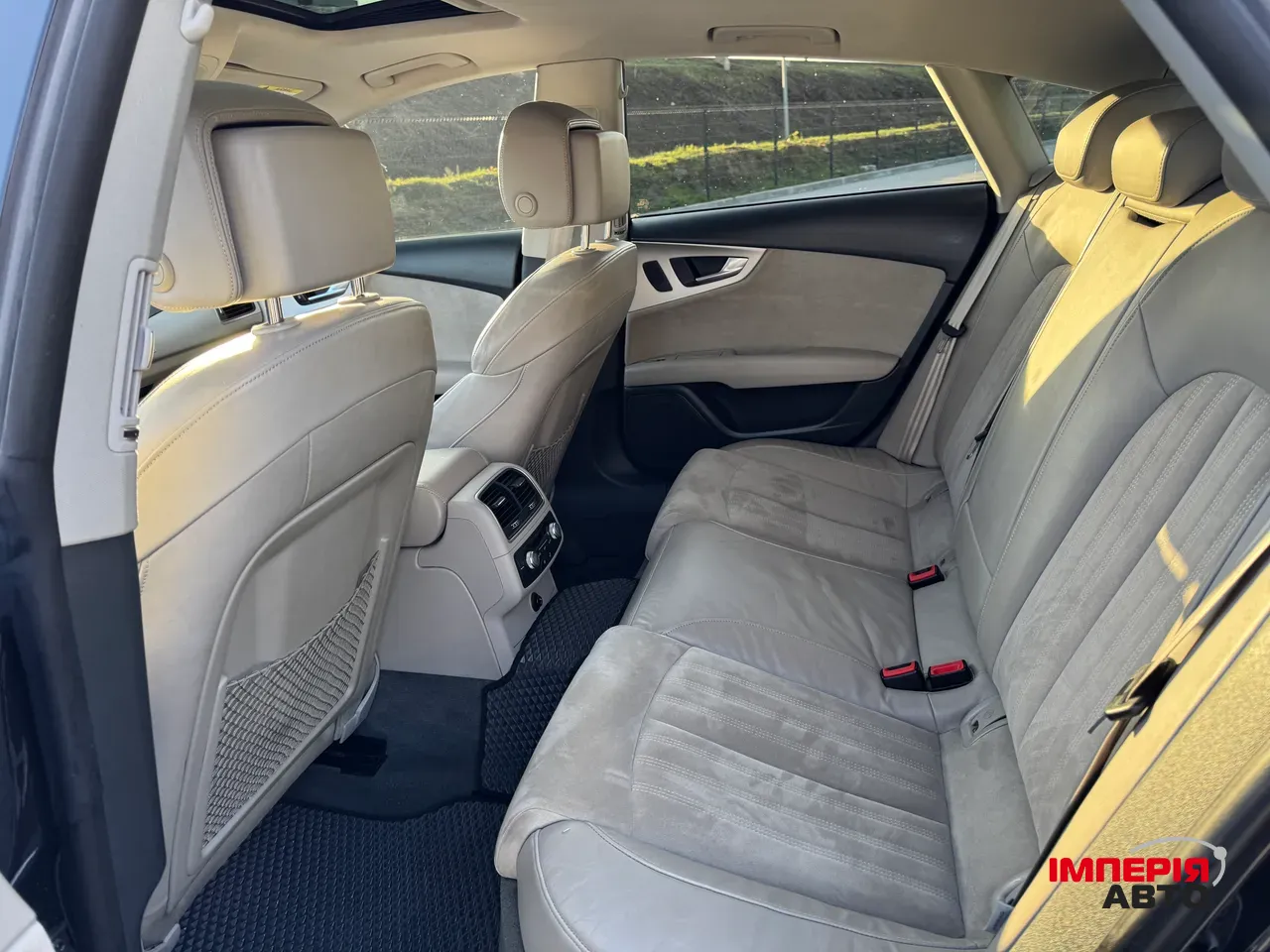 Audi A7 - фото 10