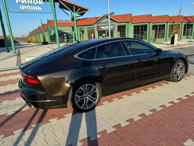 Audi A7 - фото 5