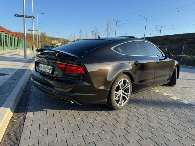 Audi A7 - фото 2