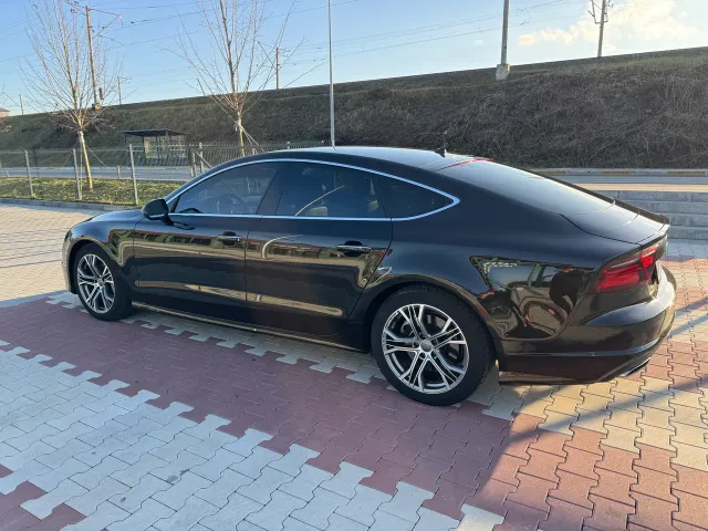 Audi A7 - фото 4