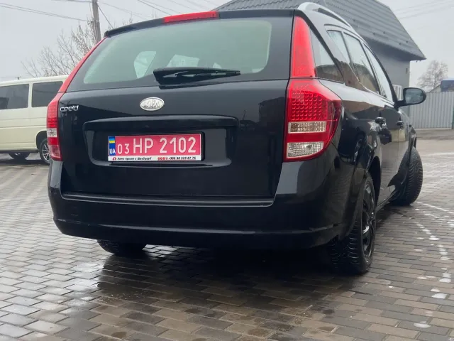 Kia Ceed - фото 5