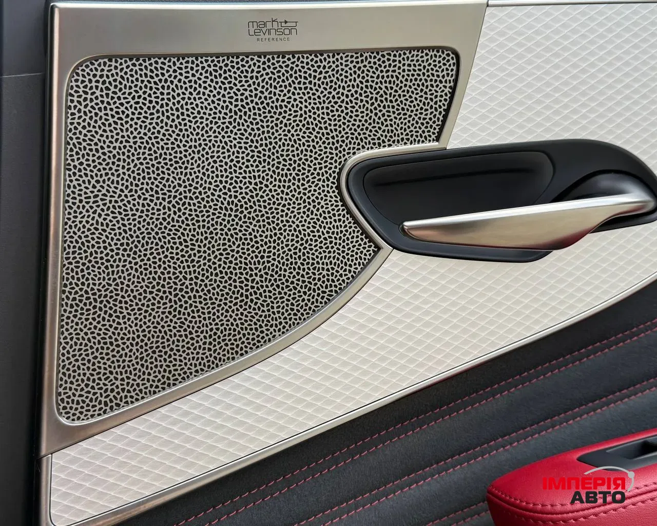 Lexus LS - фото 20