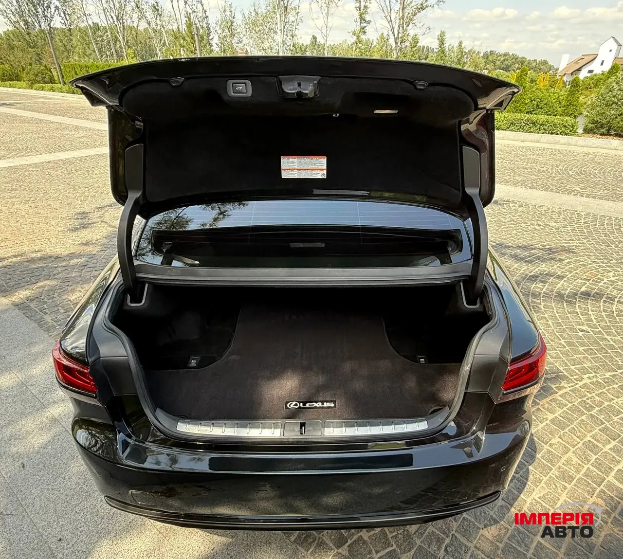 Lexus LS - фото 36