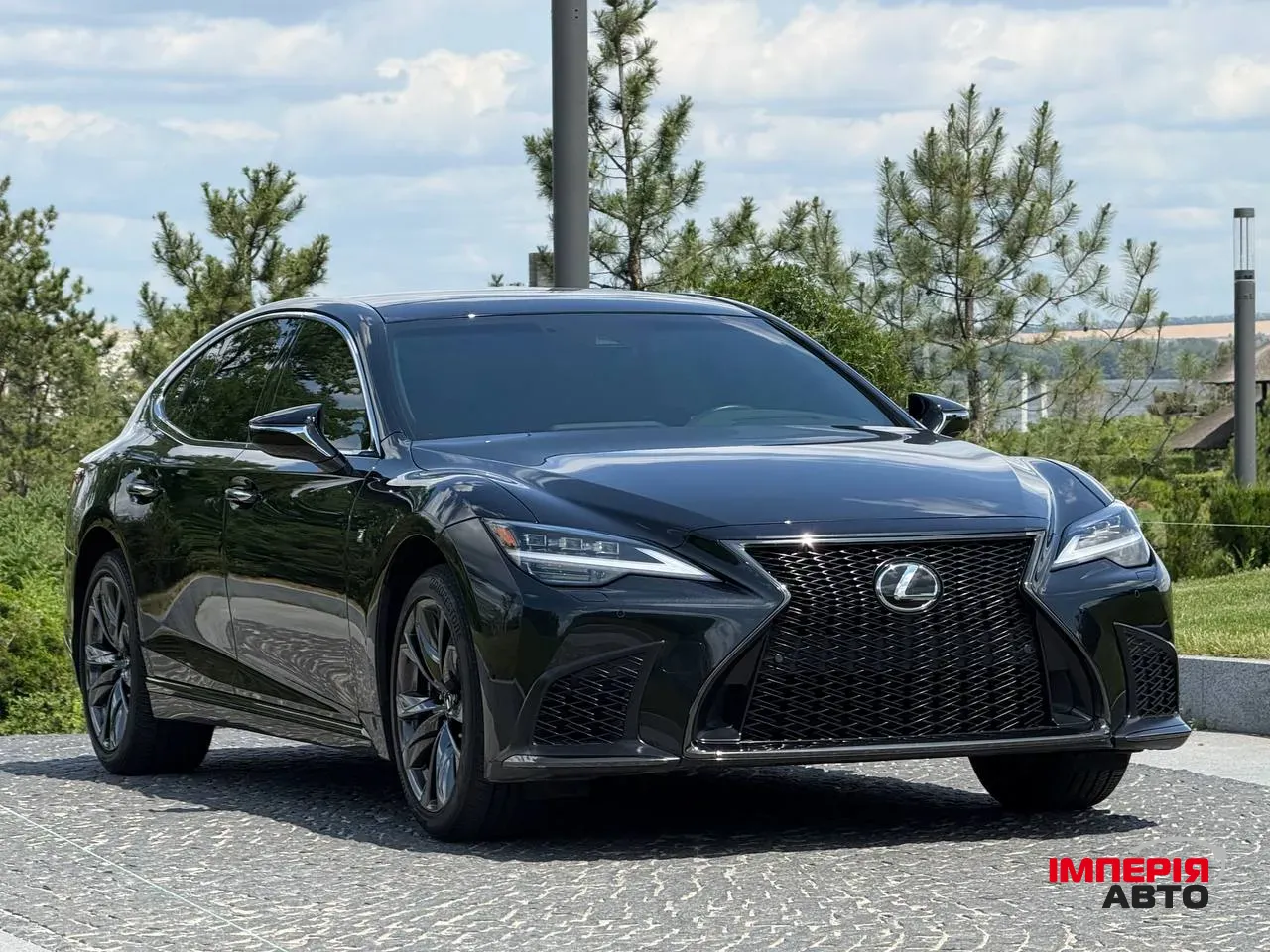 Lexus LS - фото 4