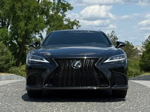 Lexus LS - фото 2