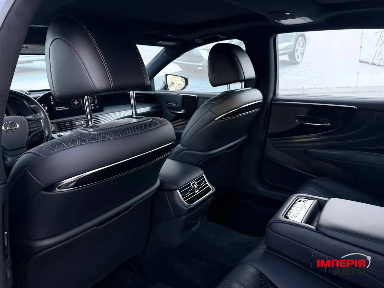 Lexus LS - фото 36