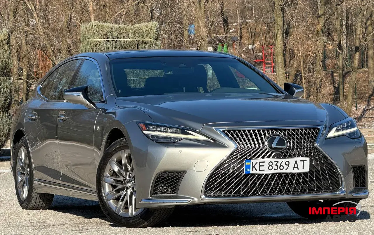 Lexus LS - фото 3