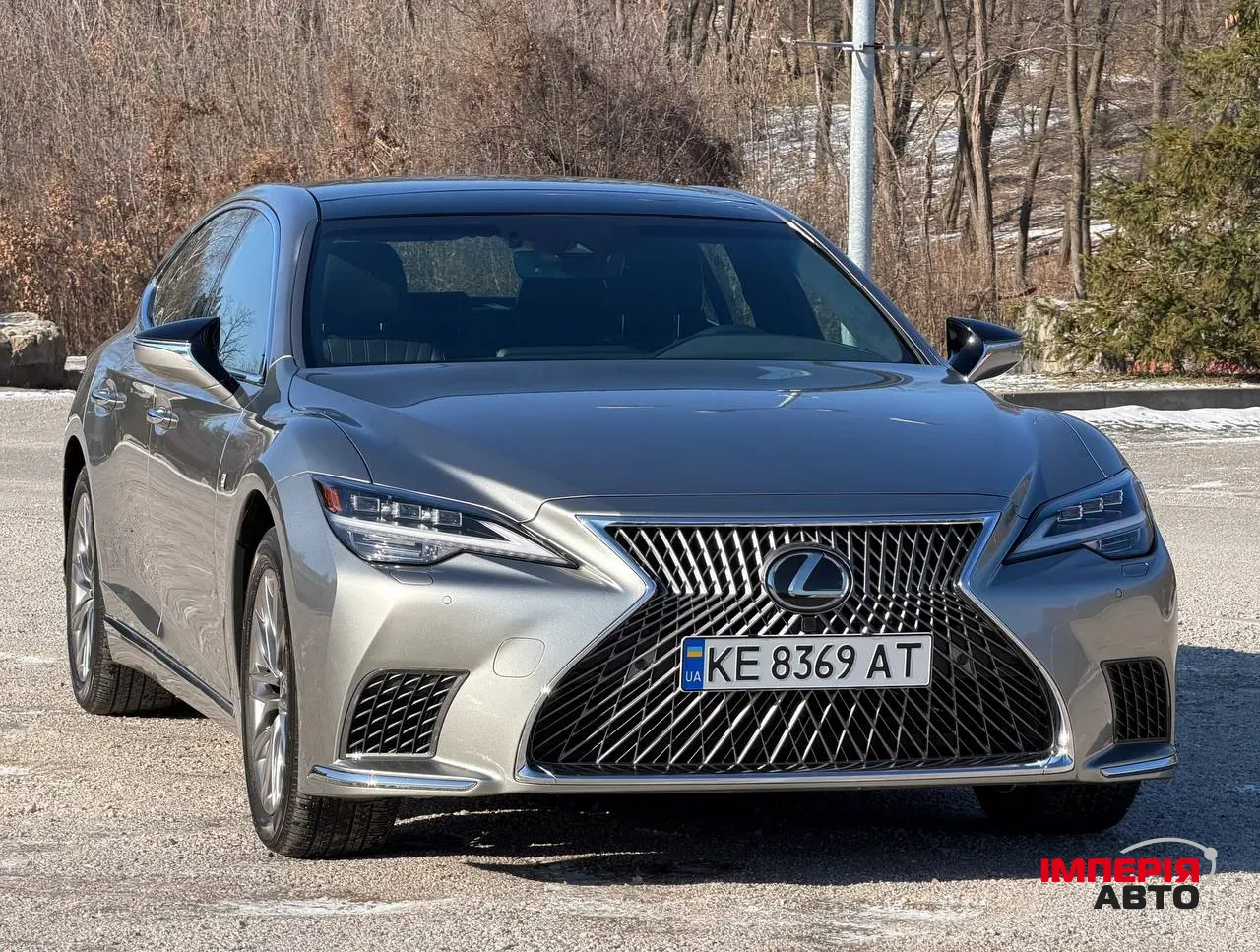 Lexus LS - фото 13