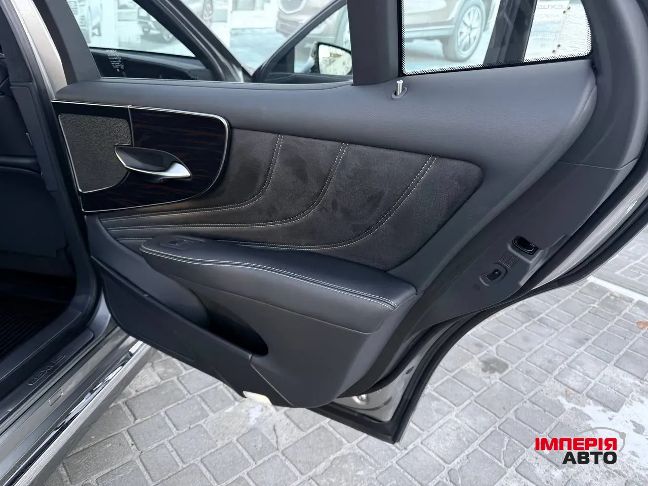 Lexus LS - фото 38