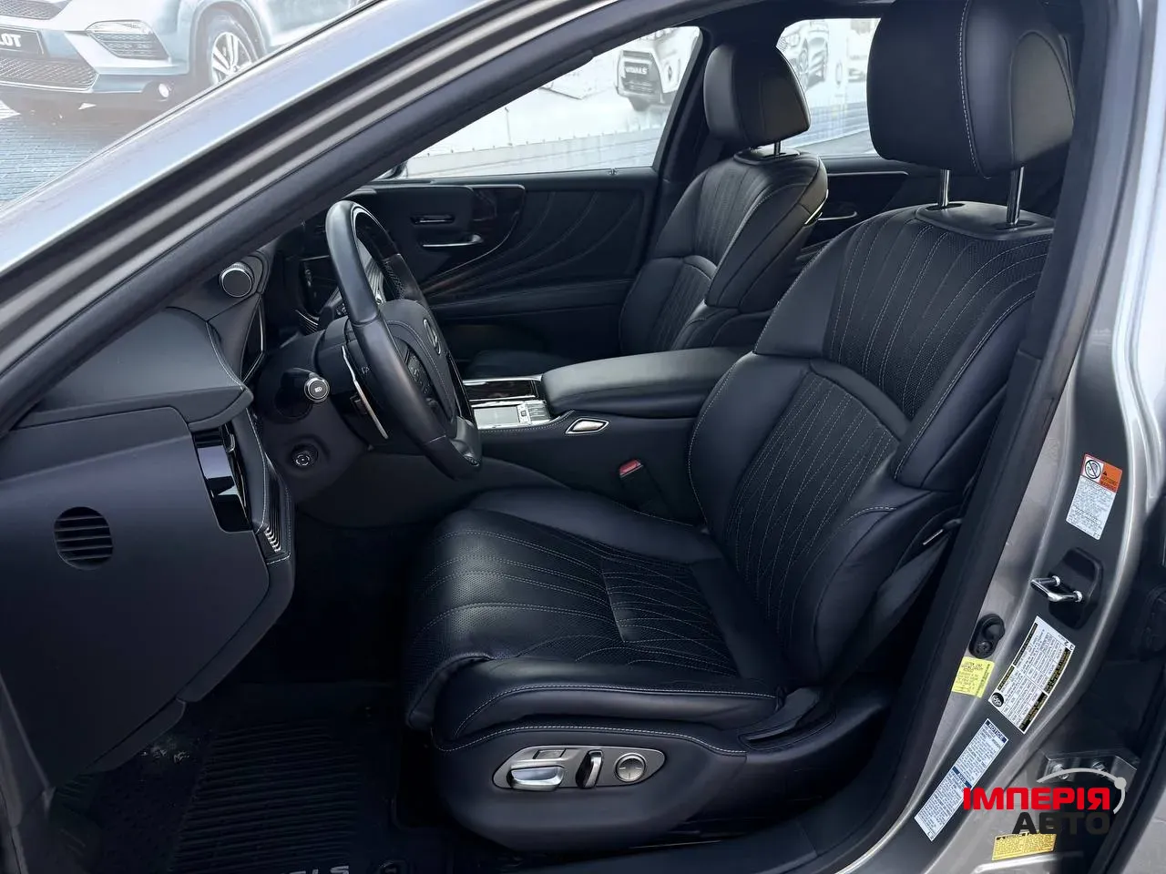 Lexus LS - фото 28