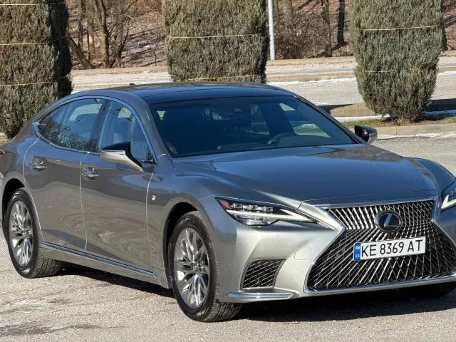 Lexus LS - фото 4