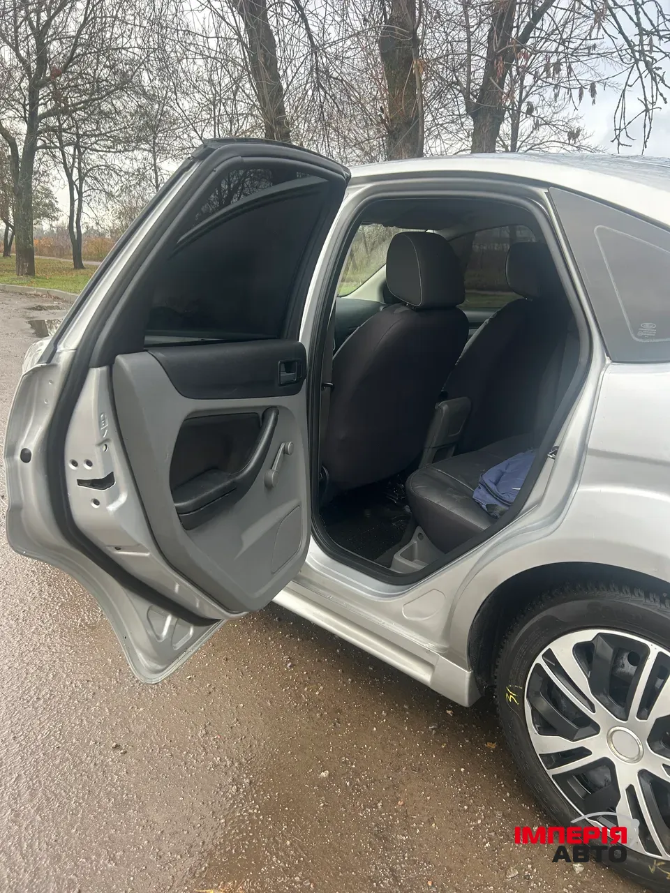 Ford Focus - фото 7