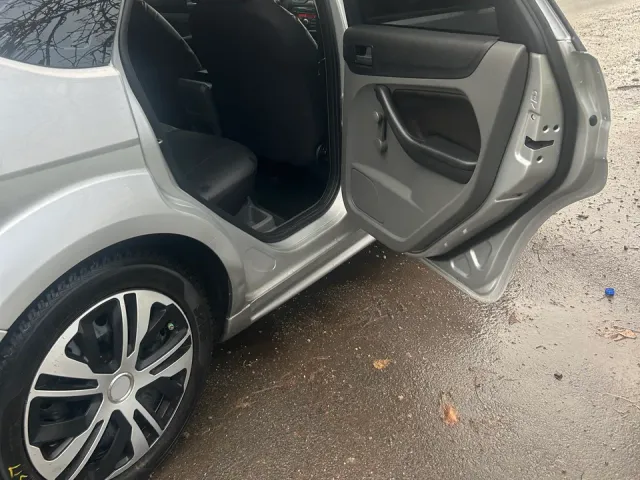 Ford Focus - фото 5