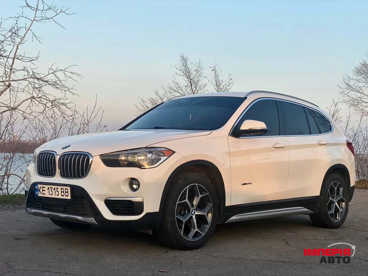 BMW X1 - фото 1