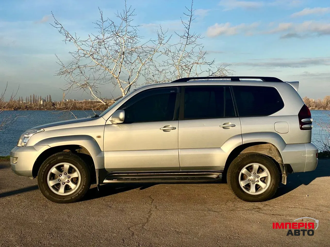 Toyota Land Cruiser Prado - фото 3