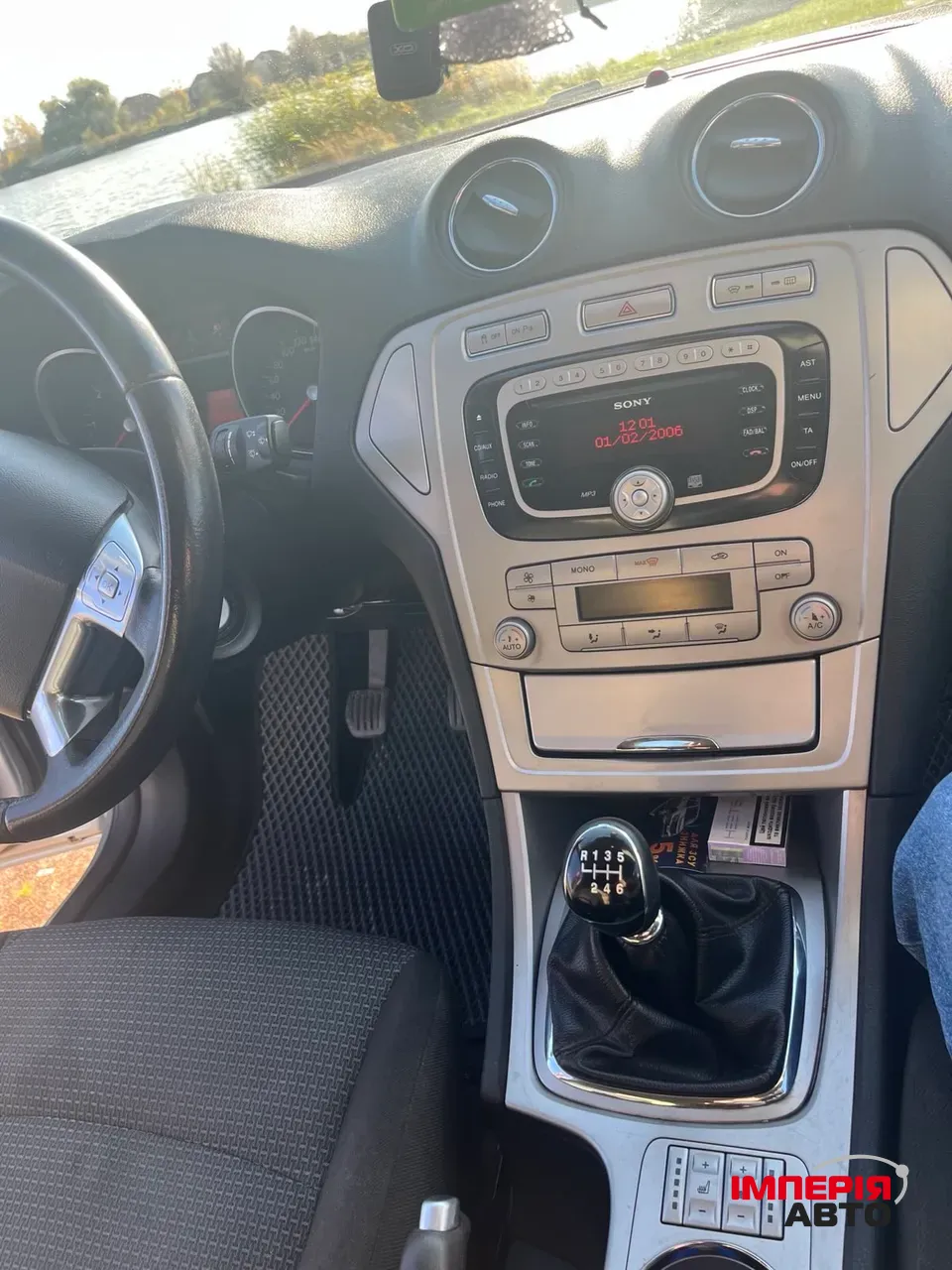 Ford Mondeo - фото 1