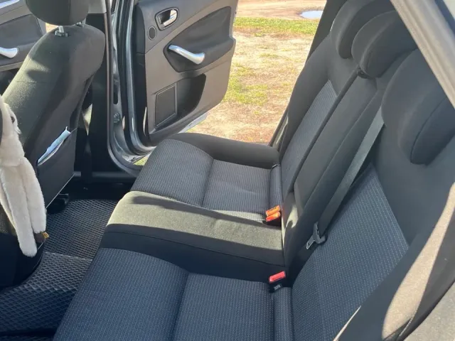 Ford Mondeo - фото 5