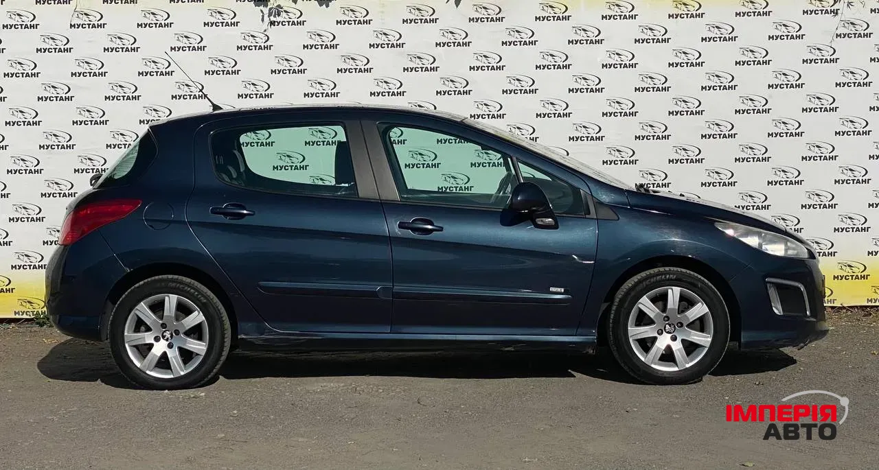 Peugeot 308 - фото 6