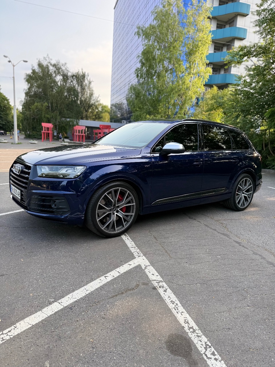 Audi SQ7 - фото 18
