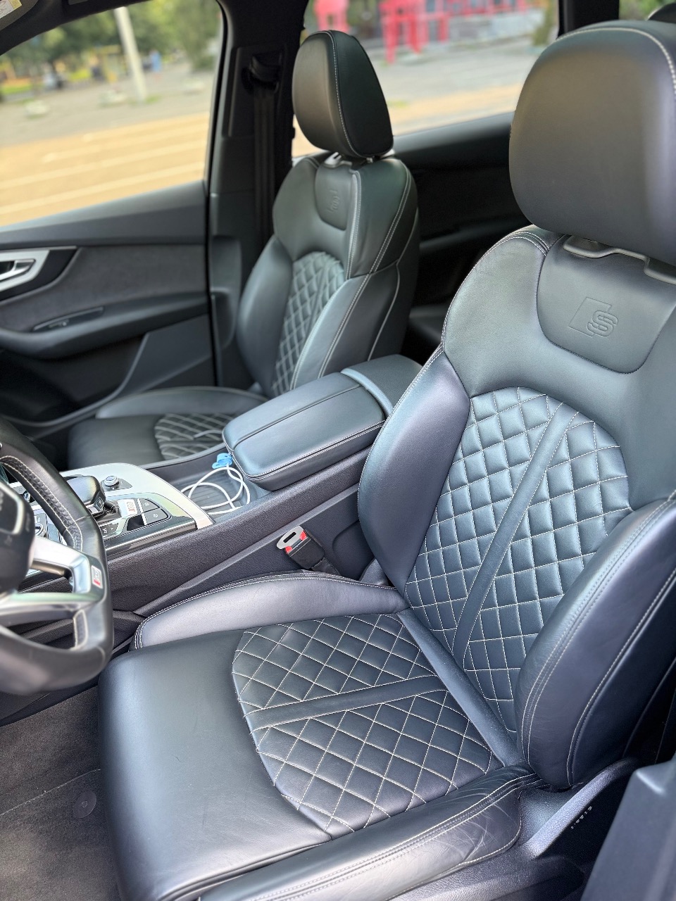 Audi SQ7 - фото 11