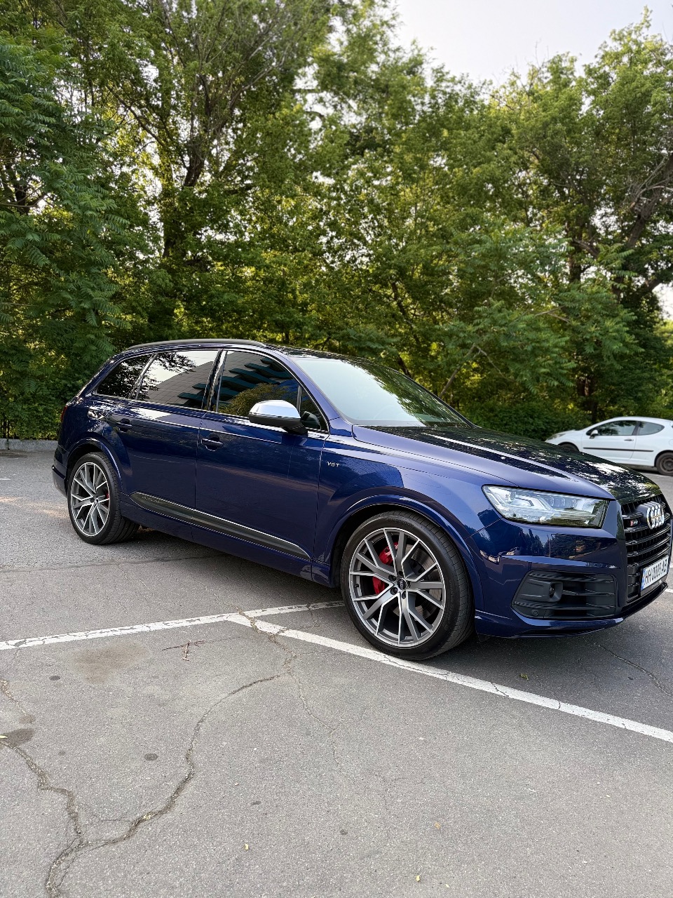 Audi SQ7 - фото 7