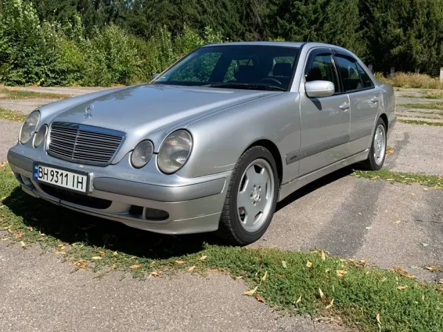 Mercedes-Benz E-Класс - фото 1