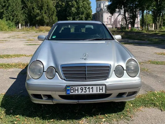 Mercedes-Benz E-Класс - фото 2